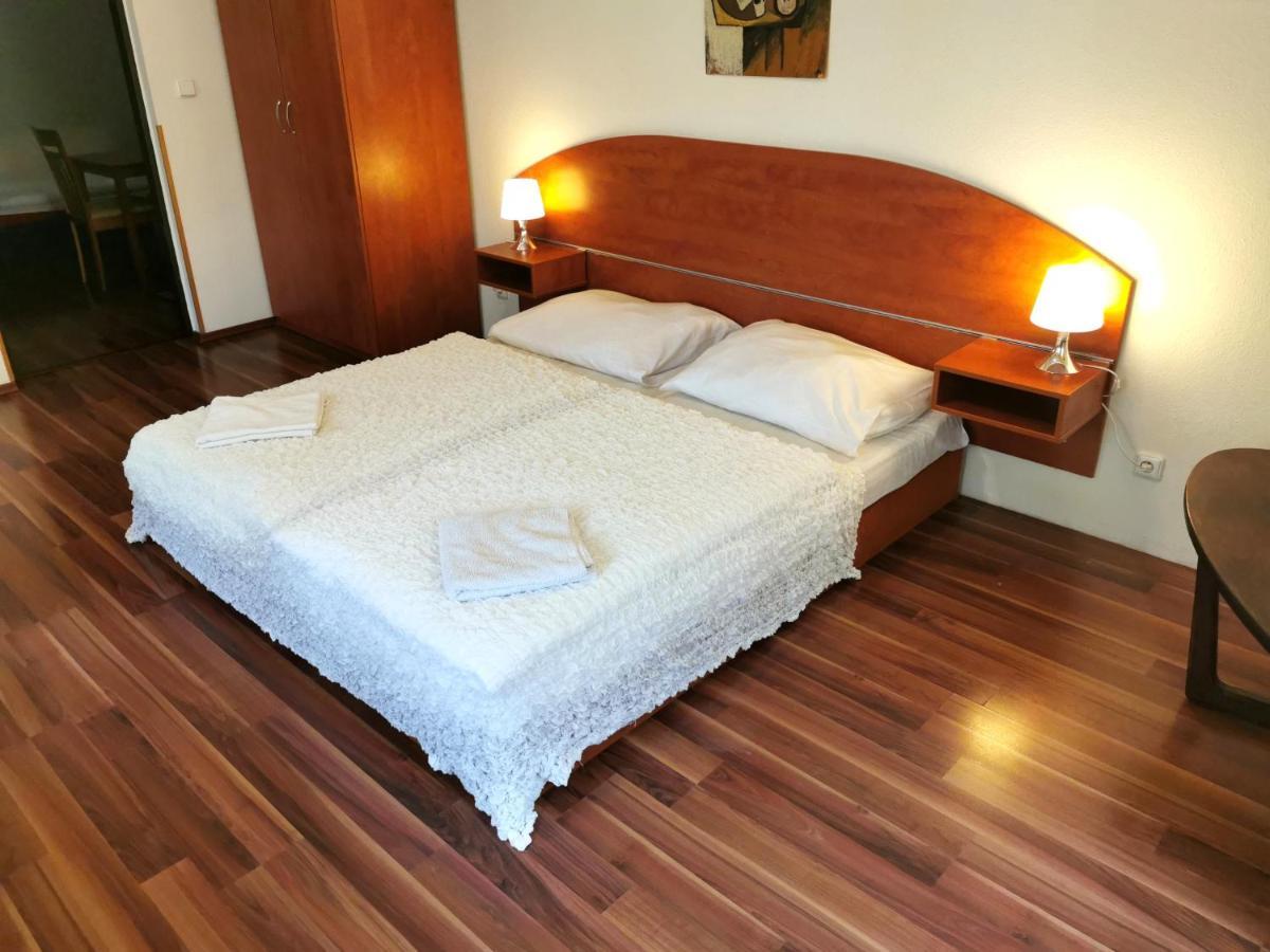 Apartment Amandment 프라하 외부 사진