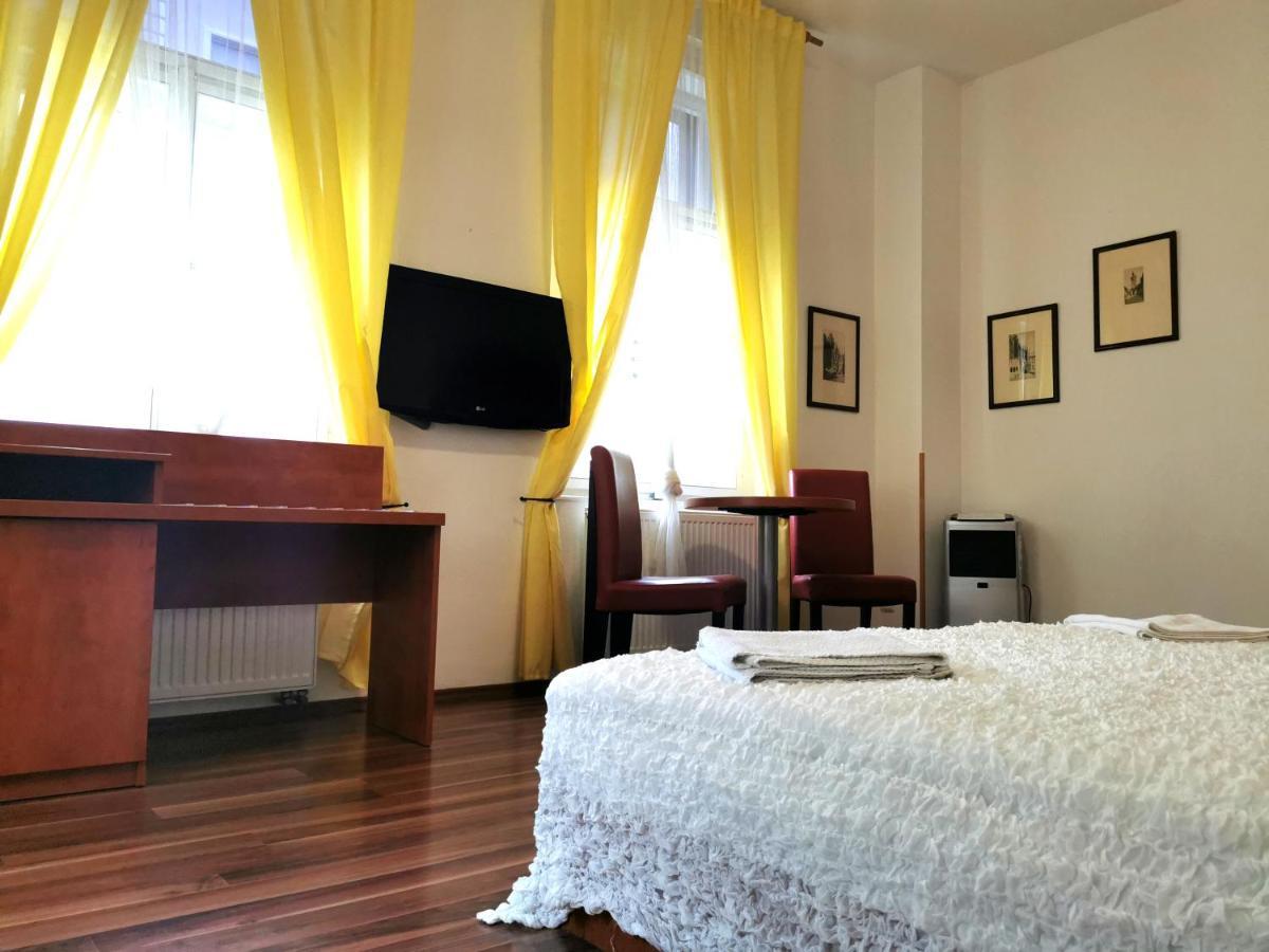 Apartment Amandment 프라하 외부 사진